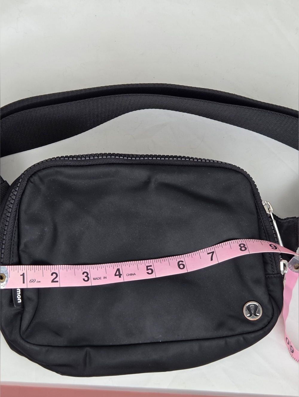 lululemon athletica OS Everywhere Belt Bag In Black Aprox 8"x6" Inch - Picture 10 of 11